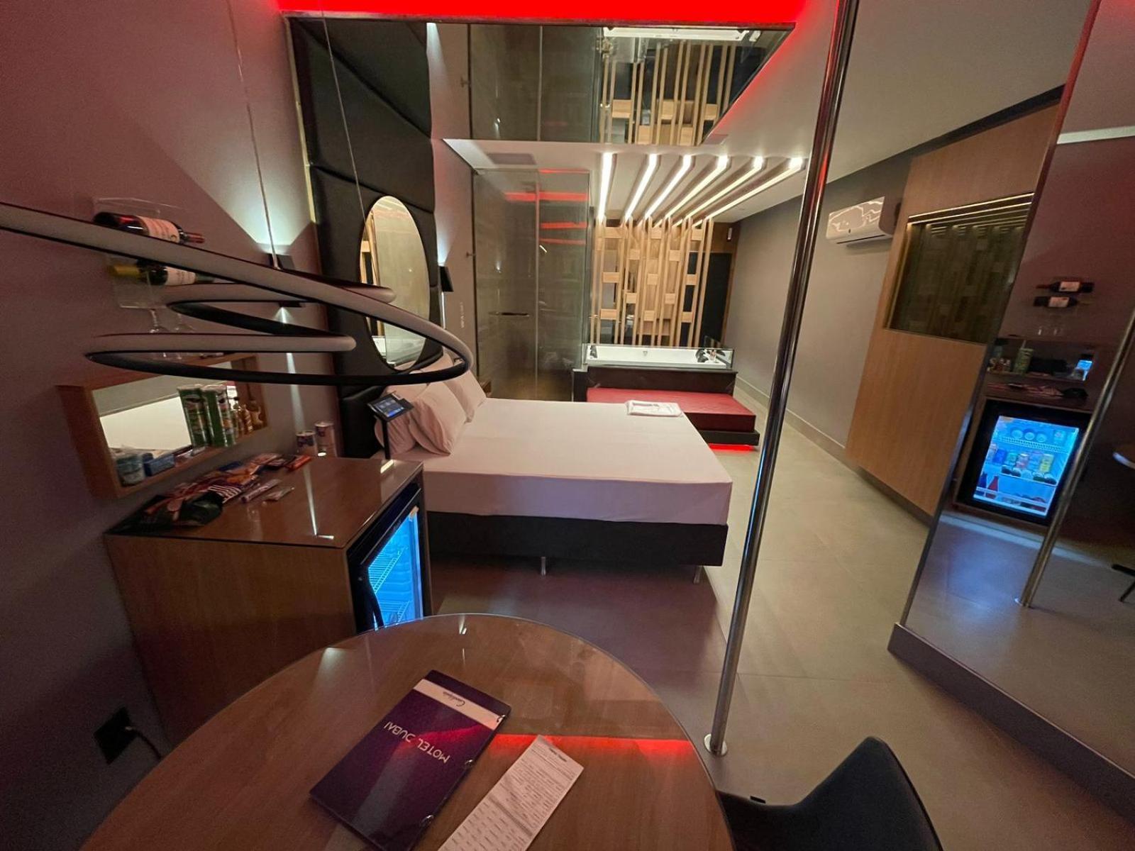 Motel Dubai Bh Μπέλο Οριζόντε Εξωτερικό φωτογραφία